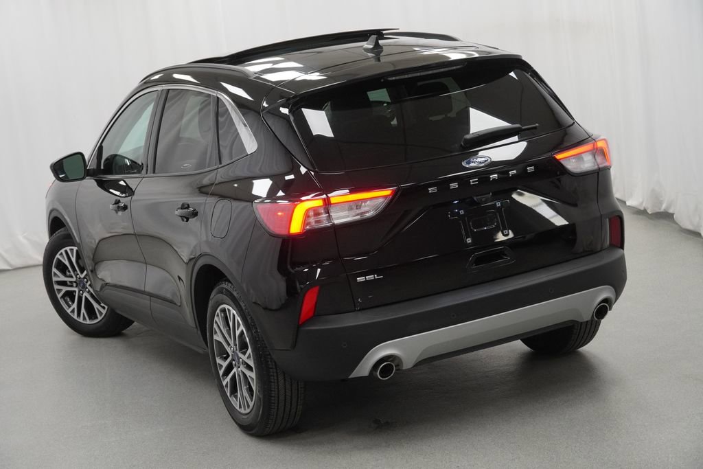 Used 2021 Ford Escape SEL w/ Technology Package image 12