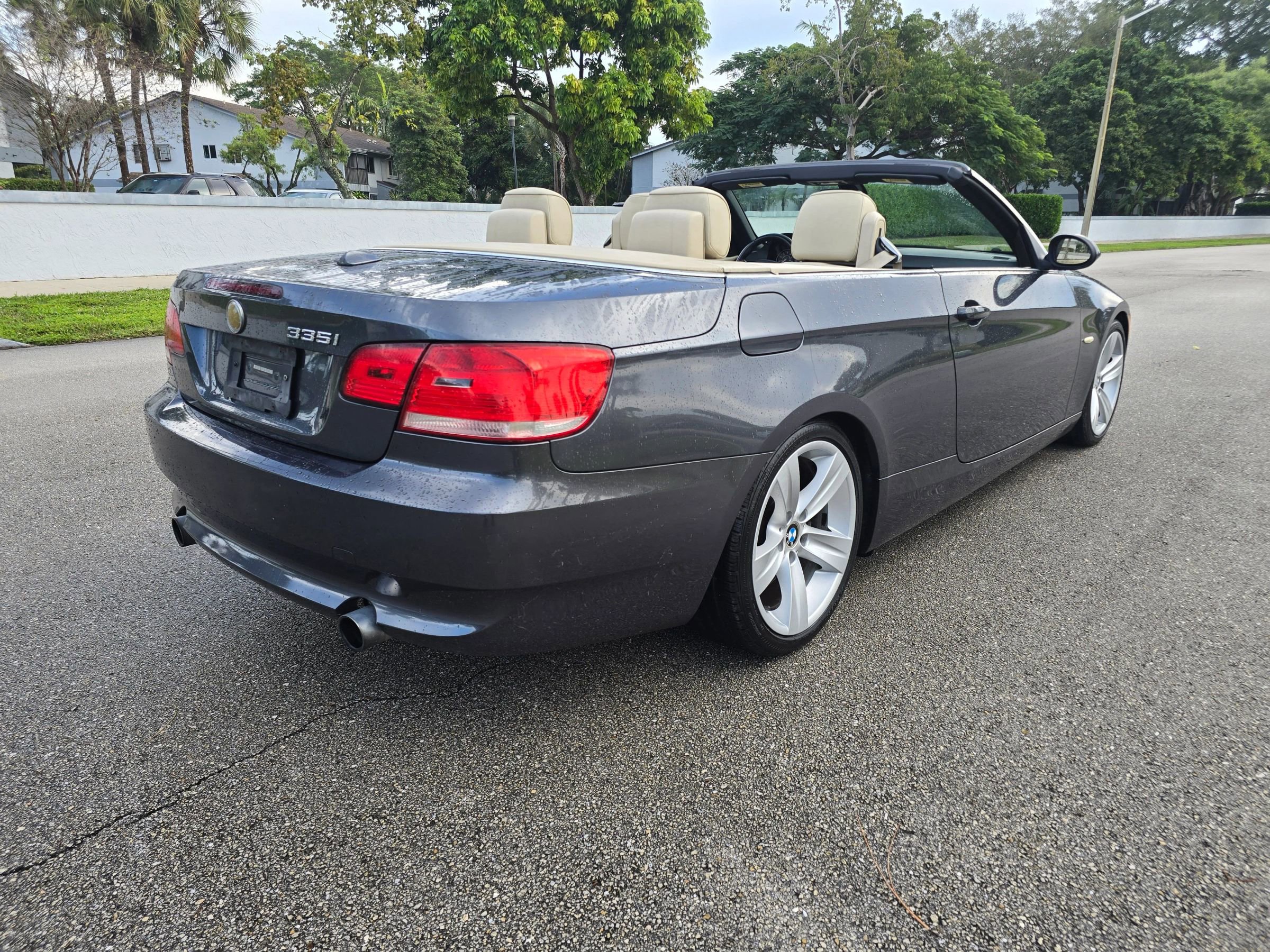 Used 2008 BMW 335i Convertible w/ Premium Pkg image 5