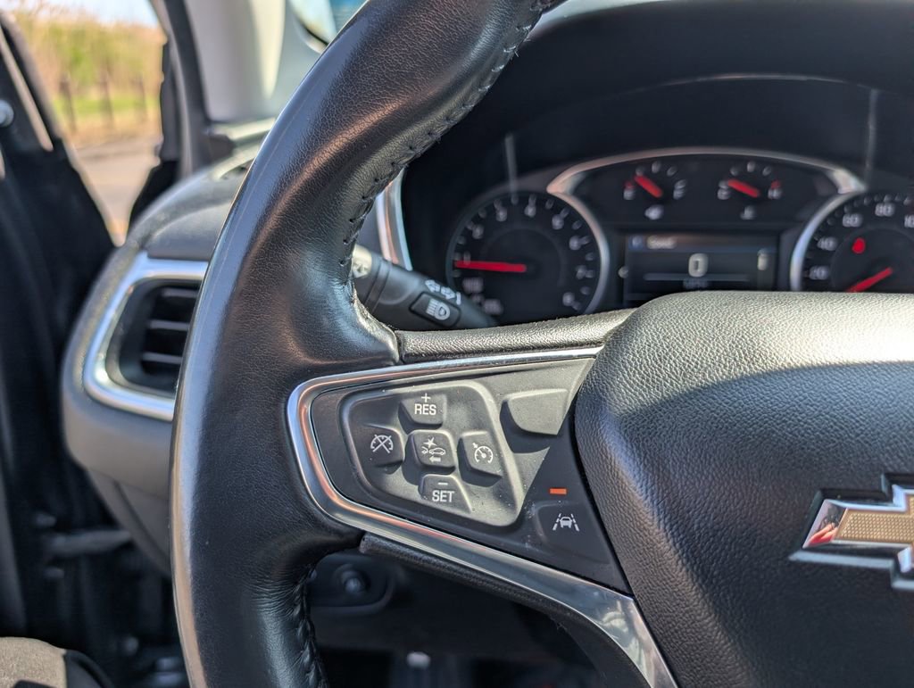 Used 2021 Chevrolet Equinox LT AWD/4WD image 12