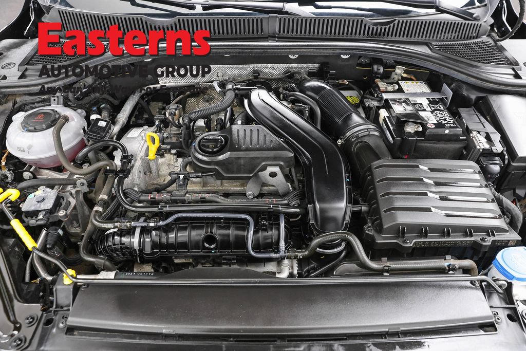 Used 2025 Volkswagen Jetta SE FWD image 7