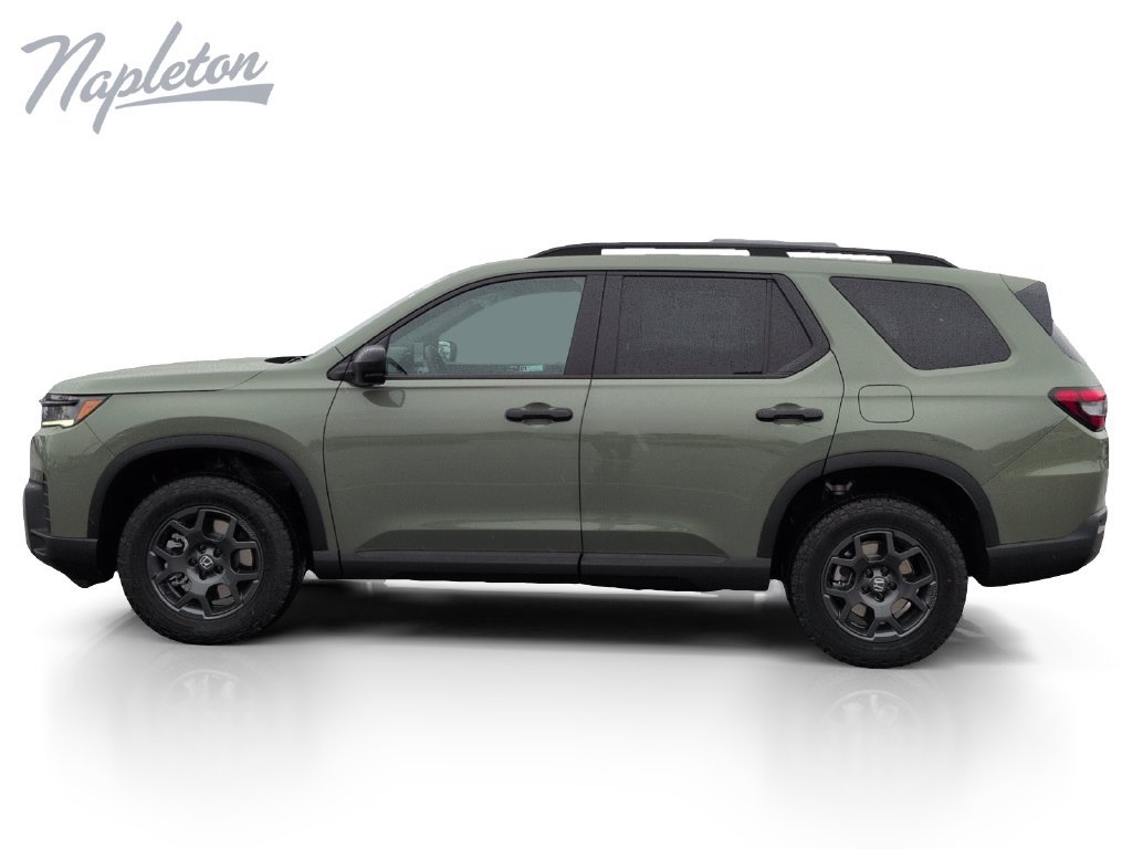 New 2026 Honda Pilot TrailSport image 2