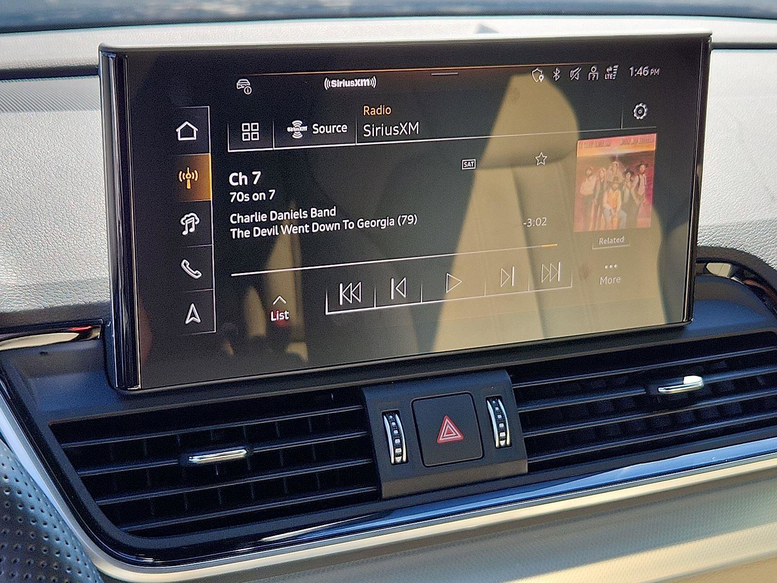 Used 2025 Audi Q5 Prestige w/ Prestige Package image 17