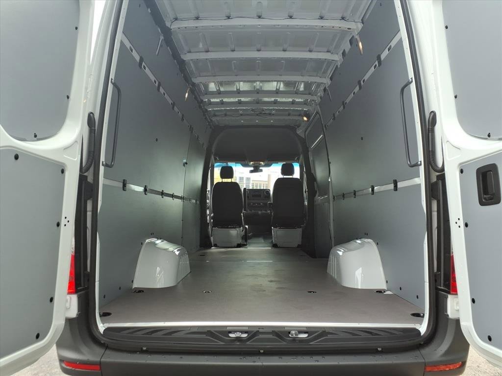 New 2026 Mercedes-Benz Sprinter 3500 image 25