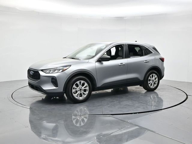 Used 2024 Ford Escape Active w/ Cold Weather Package image 5