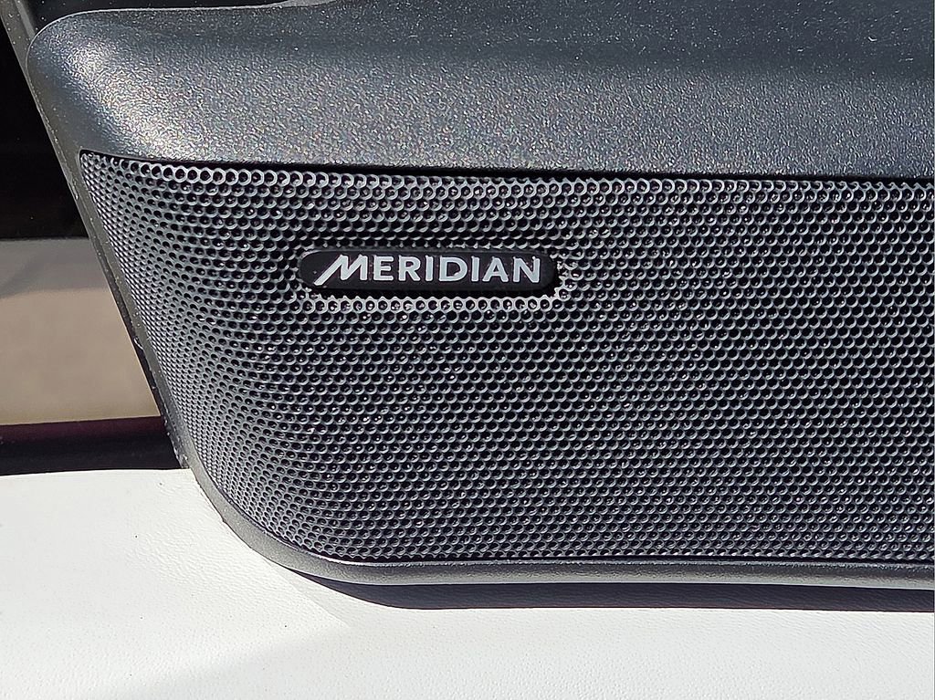 Used 2023 Land Rover Range Rover Sport SE Dynamic image 21