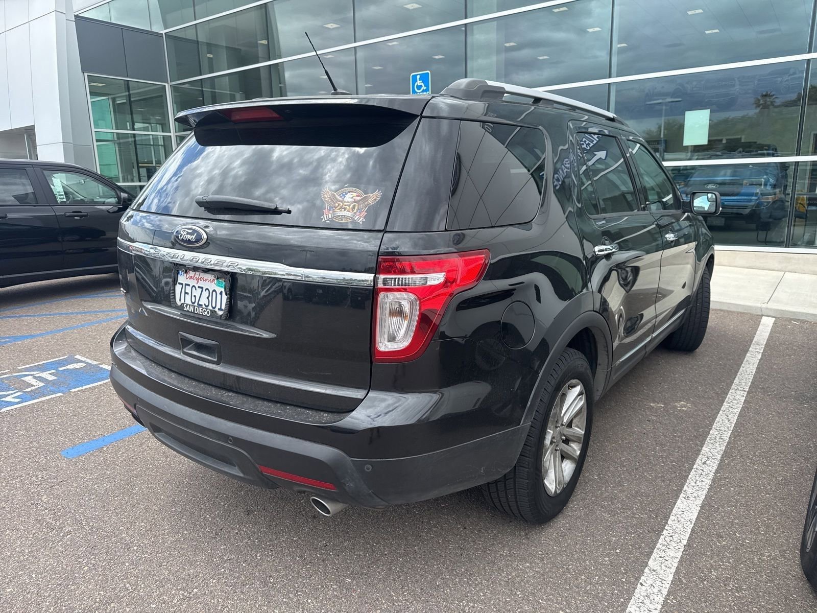 Used 2014 Ford Explorer XLT w/ Equipment Group 202A FWD image 7