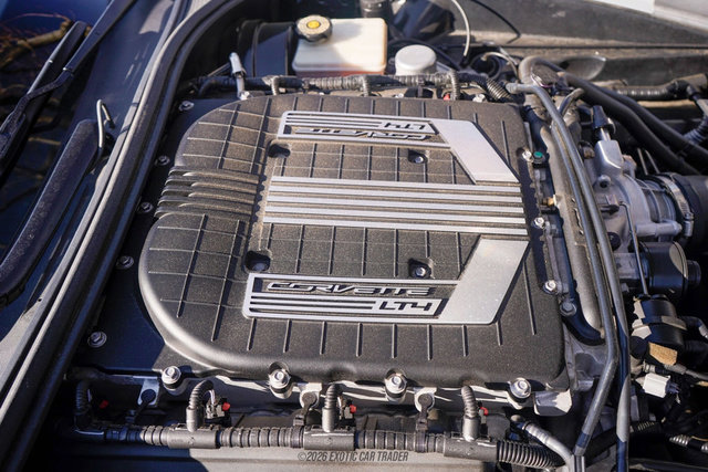 Used 2015 Chevrolet Corvette Z06 w/ 3LZ Preferred Equipment Group image 25