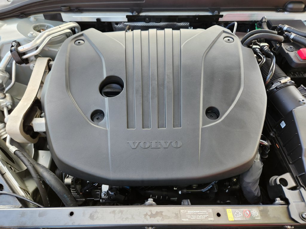 Used 2024 Volvo S60 B5 Plus AWD/4WD image 20