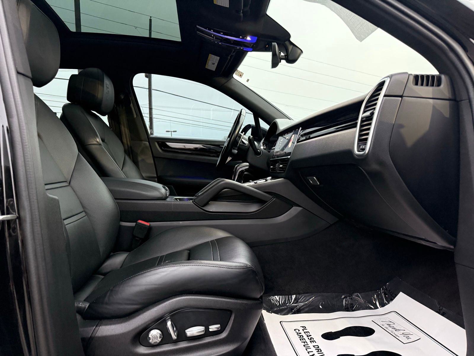 Used 2019 Porsche Cayenne E-Hybrid image 35