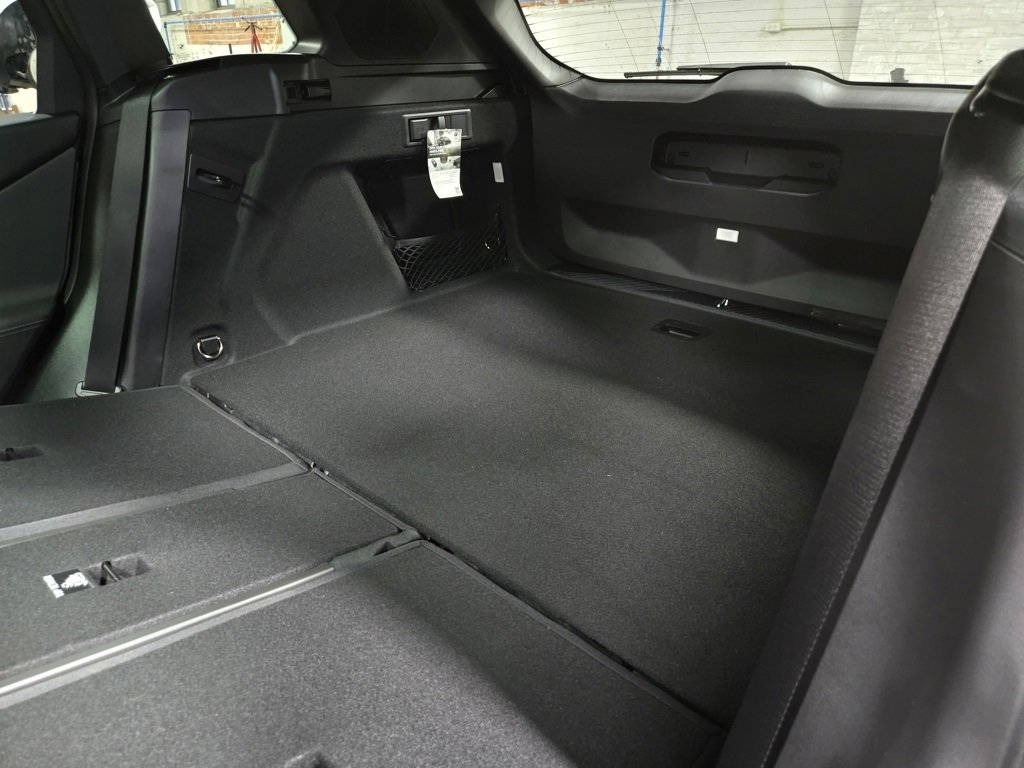 Used 2025 BMW X3 M50 w/ Premium Package image 41