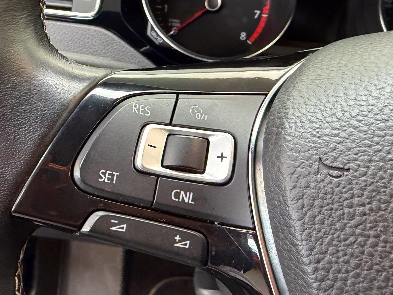 Used 2016 Volkswagen Jetta Sport image 47