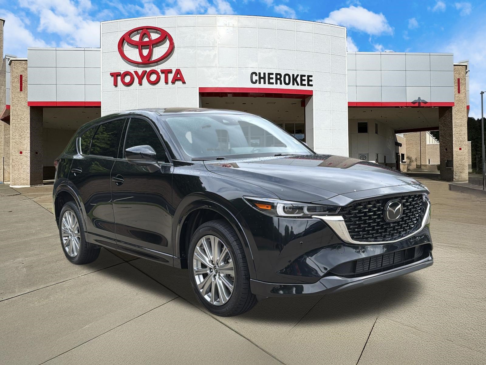 Used 2023 MAZDA CX-5 Signature AWD/4WD image 3