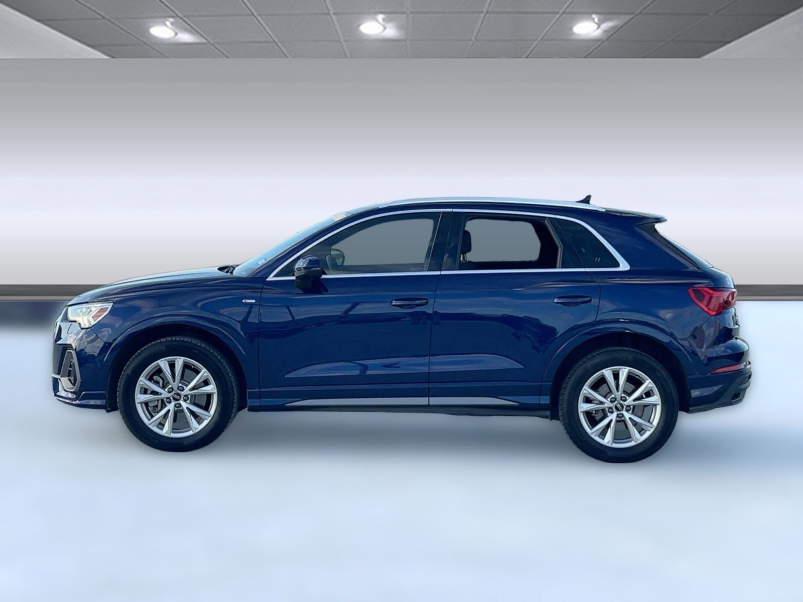 Certified 2023 Audi Q3 2.0T Premium Plus w/ Premium Plus Package image 2