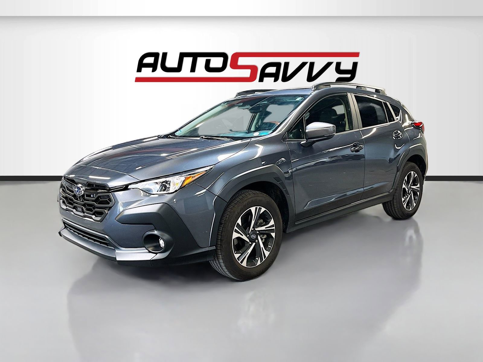 Used 2025 Subaru Crosstrek 2.0i Premium image 3