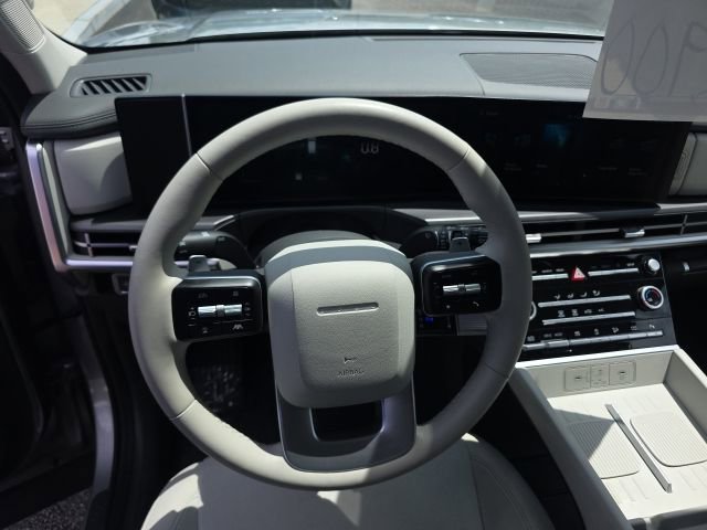 Used 2025 Hyundai Santa Fe SE AWD/4WD image 18