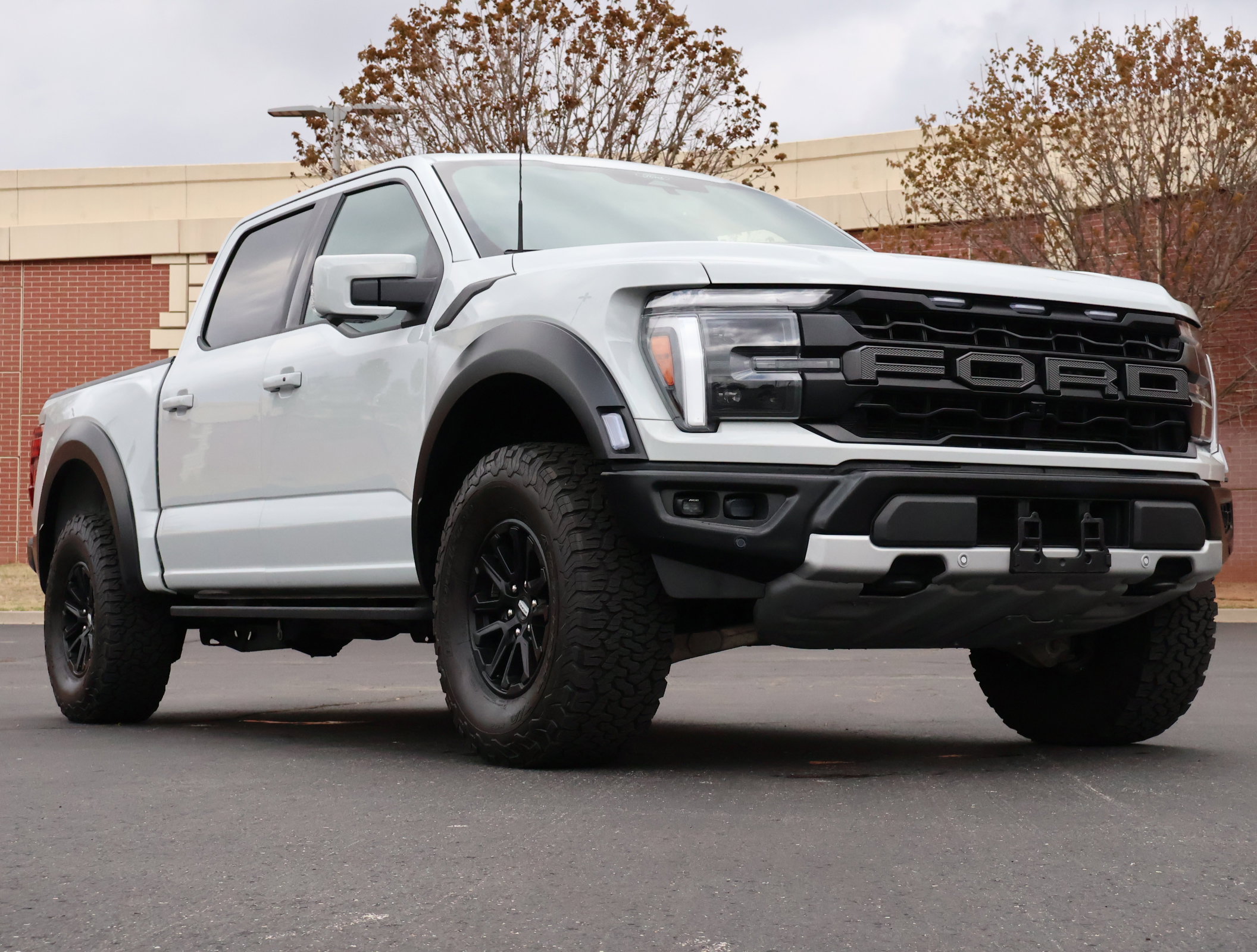 Used 2024 Ford F150 Raptor image 1