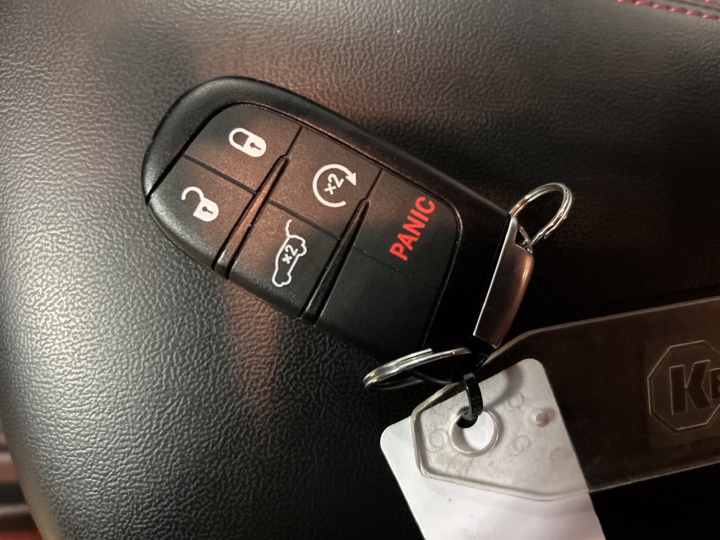 Used 2025 Dodge Durango GT AWD/4WD image 22