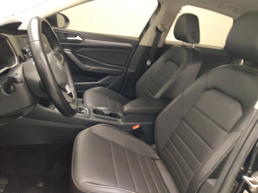 Used 2023 Volkswagen Jetta SE FWD image 17