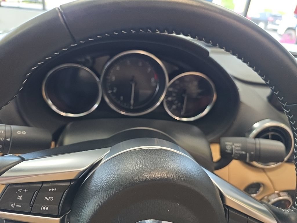 Used 2024 MAZDA MX-5 Miata Grand Touring w/ Weather Package RWD image 16
