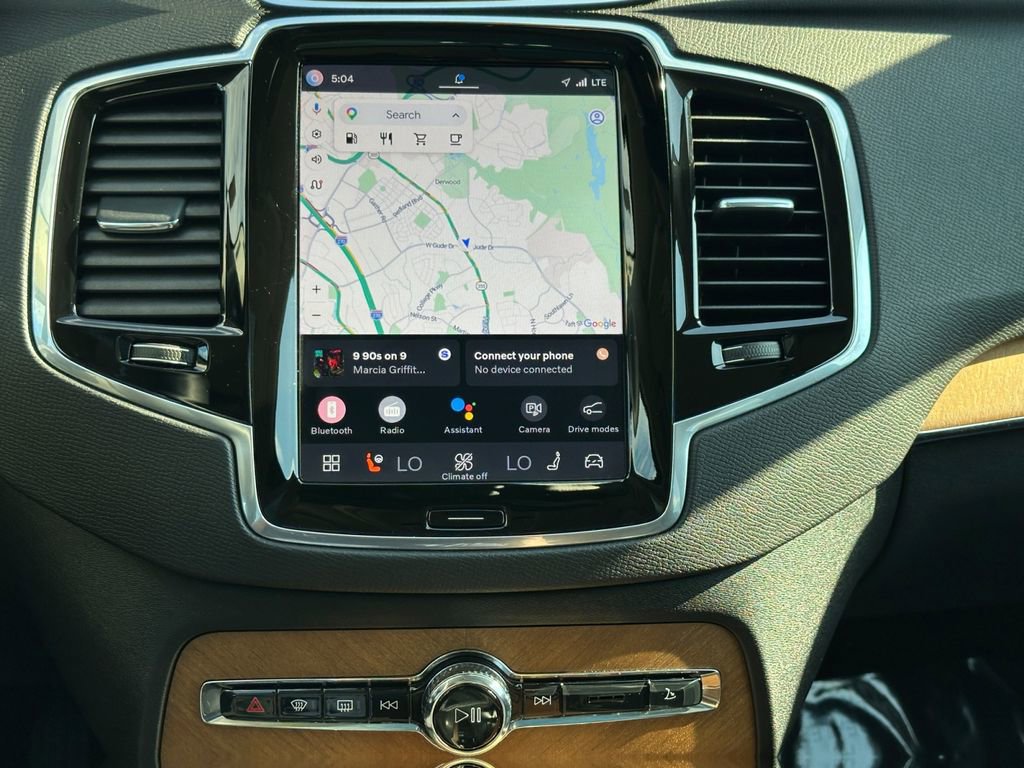 Used 2023 Volvo XC90 B6 Plus w/ Protection Package Premier image 16