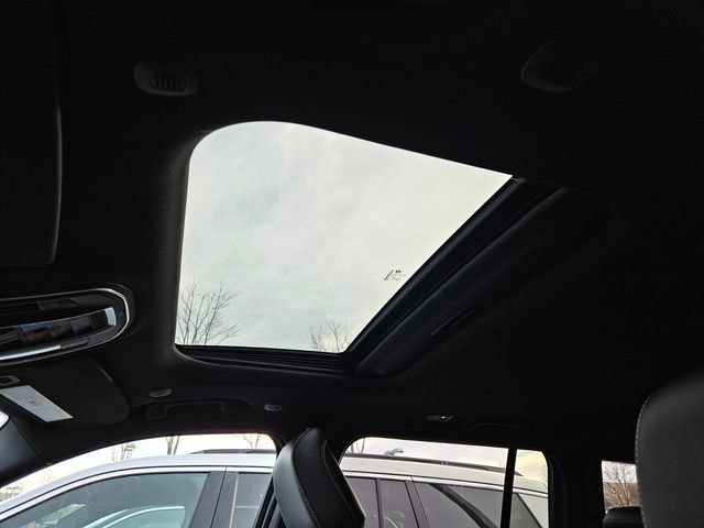 New 2026 Jeep Grand Cherokee Altitude RWD image 9