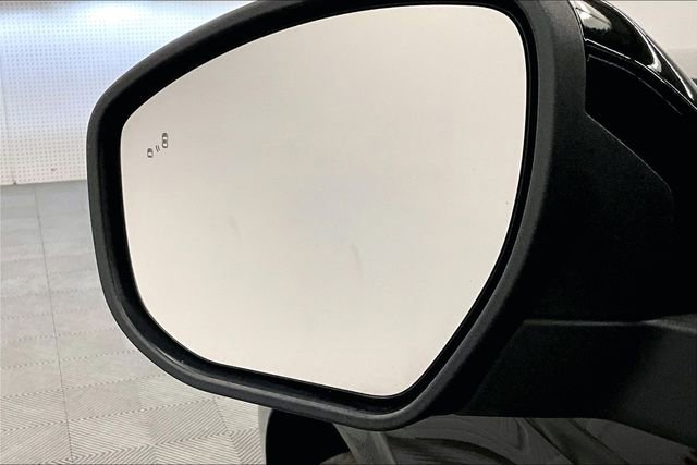 Used 2025 Ford Expedition Active image 39