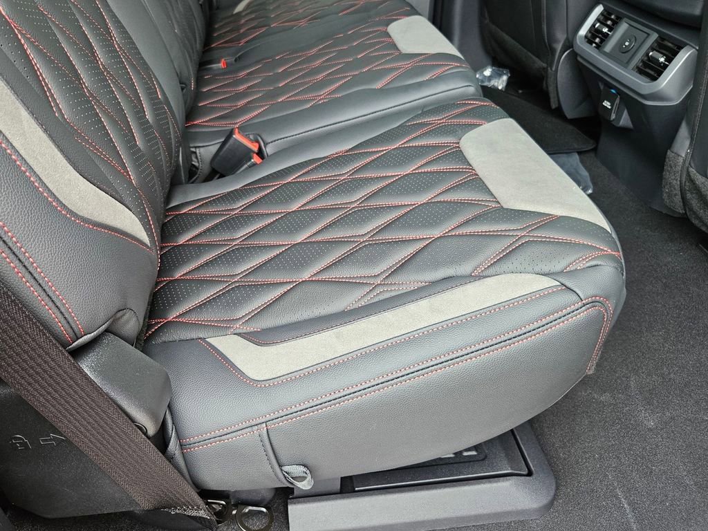 New 2025 Ford F150 XLT w/ Equipment Group 303A High image 35