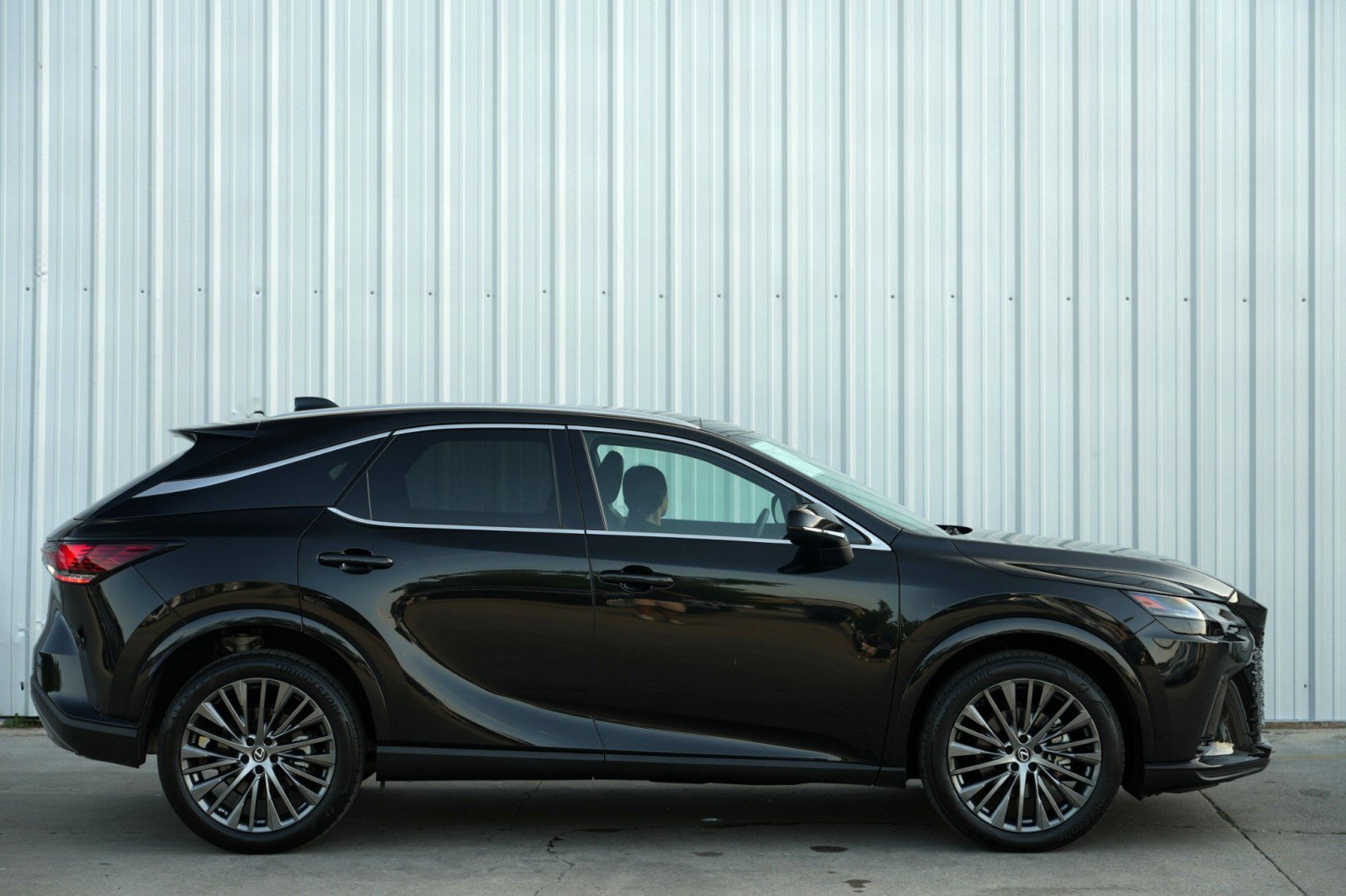 Used 2023 Lexus RX 350 w/ Luxury Package image 56