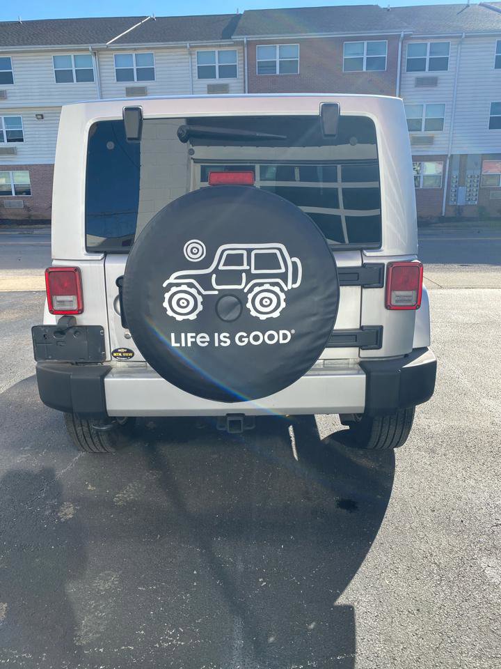 Used 2012 Jeep Wrangler Sahara image 3