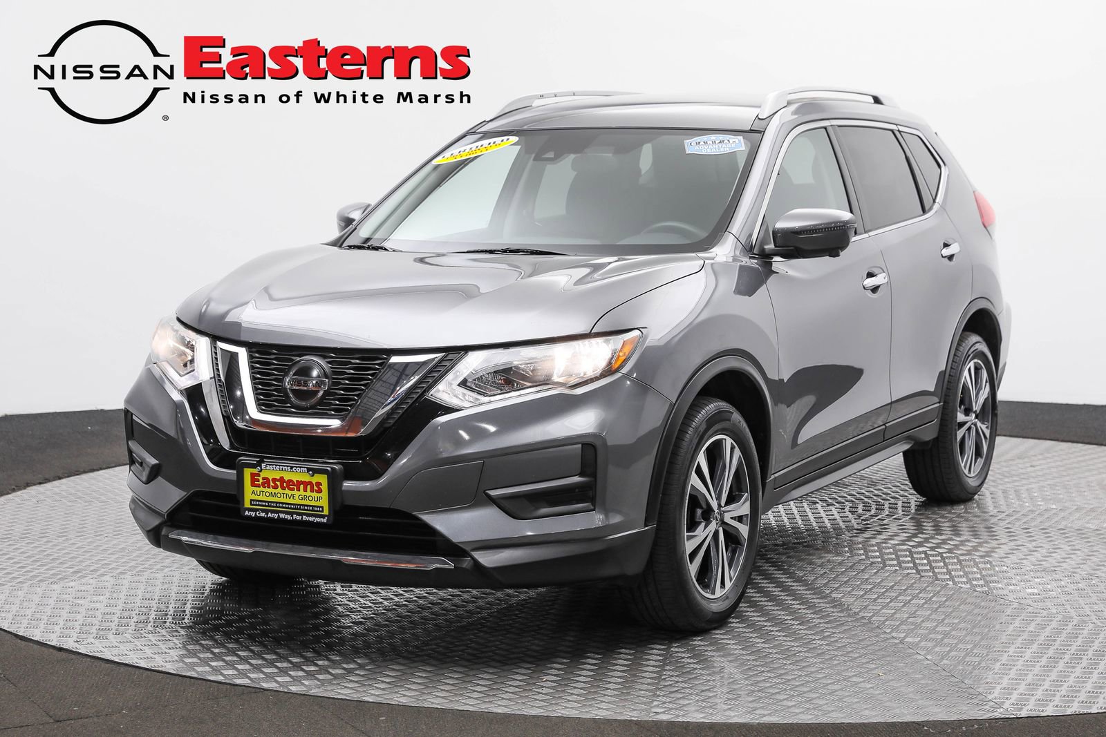Used 2019 Nissan Rogue SV w/ Premium Package image 1