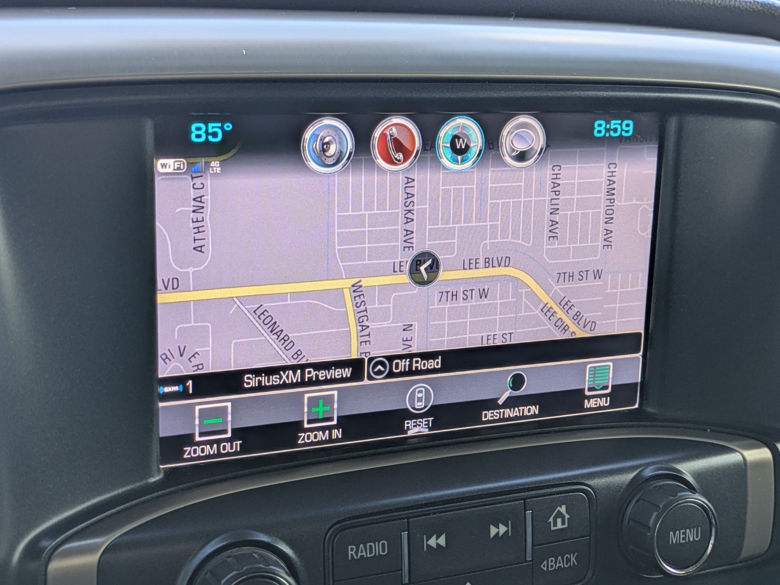 Used 2018 GMC Sierra 2500 Denali w/ Duramax Plus Package AWD/4WD image 24