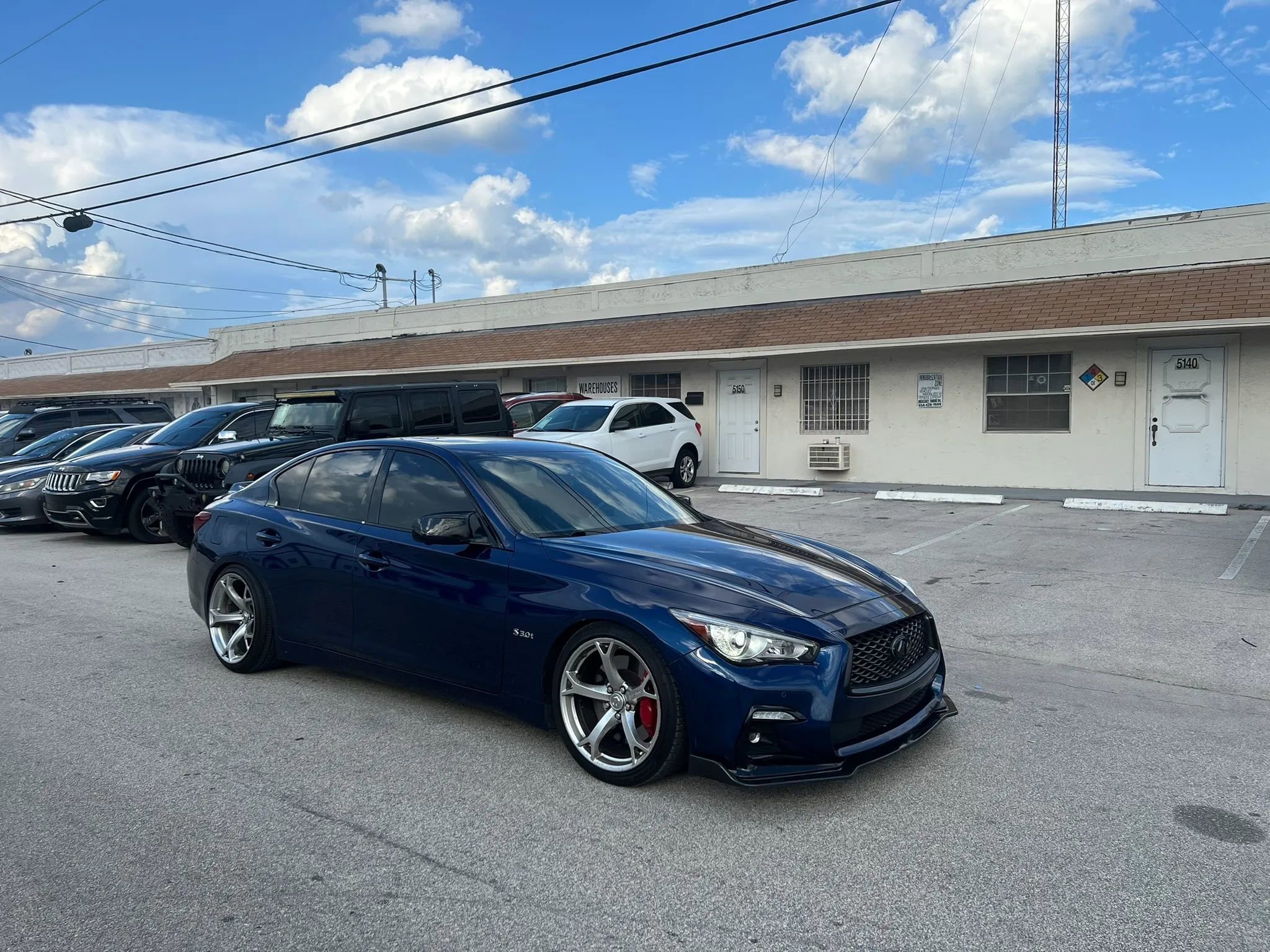 Used 2016 INFINITI Q50 Red Sport 400 RWD image 2