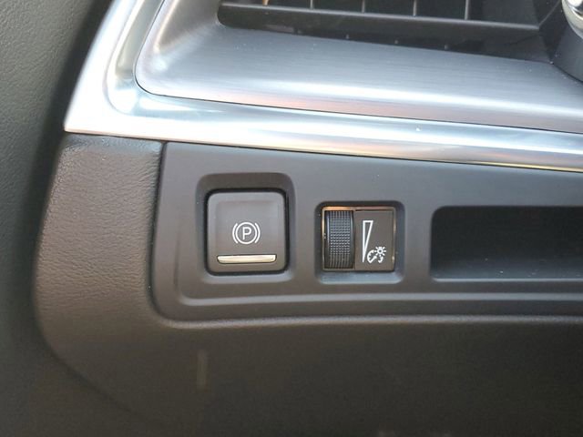 Certified 2023 Cadillac XT5 Luxury AWD/4WD image 14