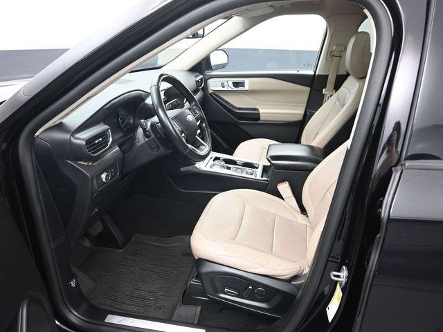 Used 2020 Ford Explorer Limited w/ Class III Trailer Tow Package image 9