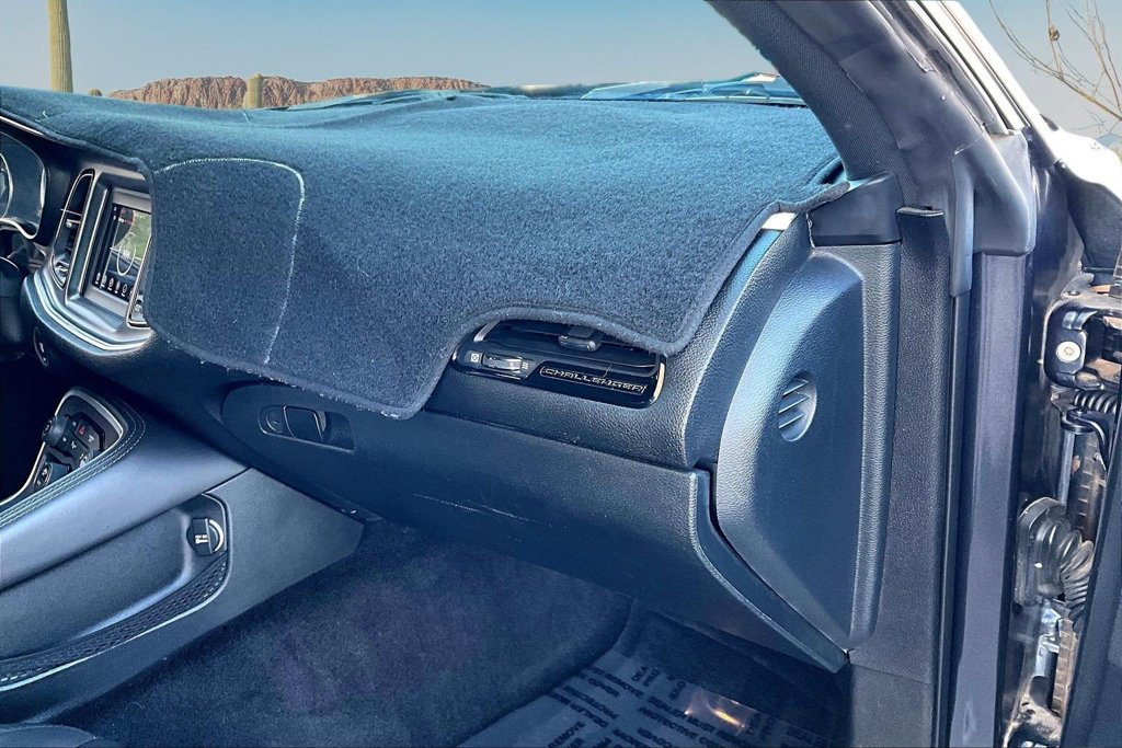 Used 2018 Dodge Challenger SXT w/ Driver Convenience Group RWD image 17