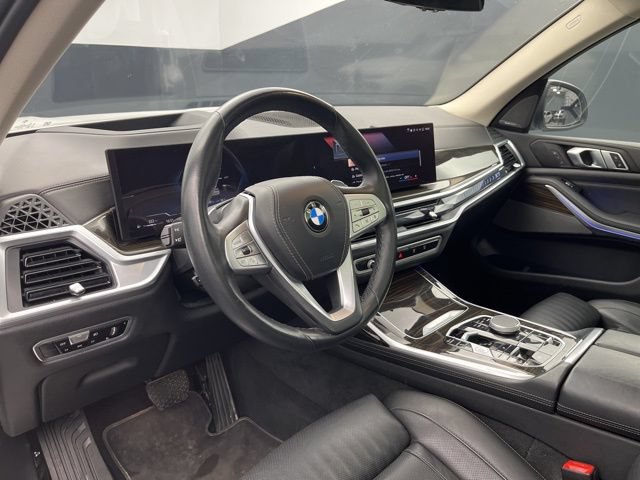 Used 2023 BMW X7 xDrive40i AWD/4WD image 11