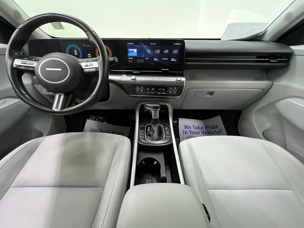 Used 2025 Hyundai Kona SEL FWD image 16