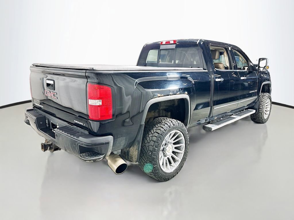 Used 2015 GMC Sierra 3500 Denali w/ Duramax Plus Package image 8