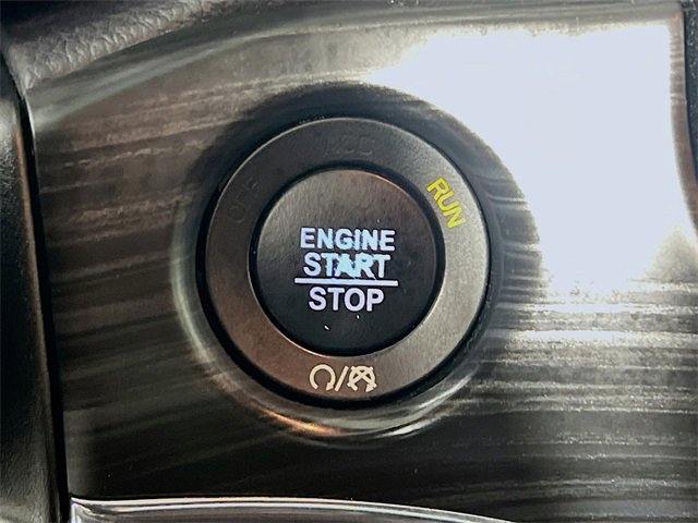 Used 2019 Jeep Grand Cherokee Limited image 18