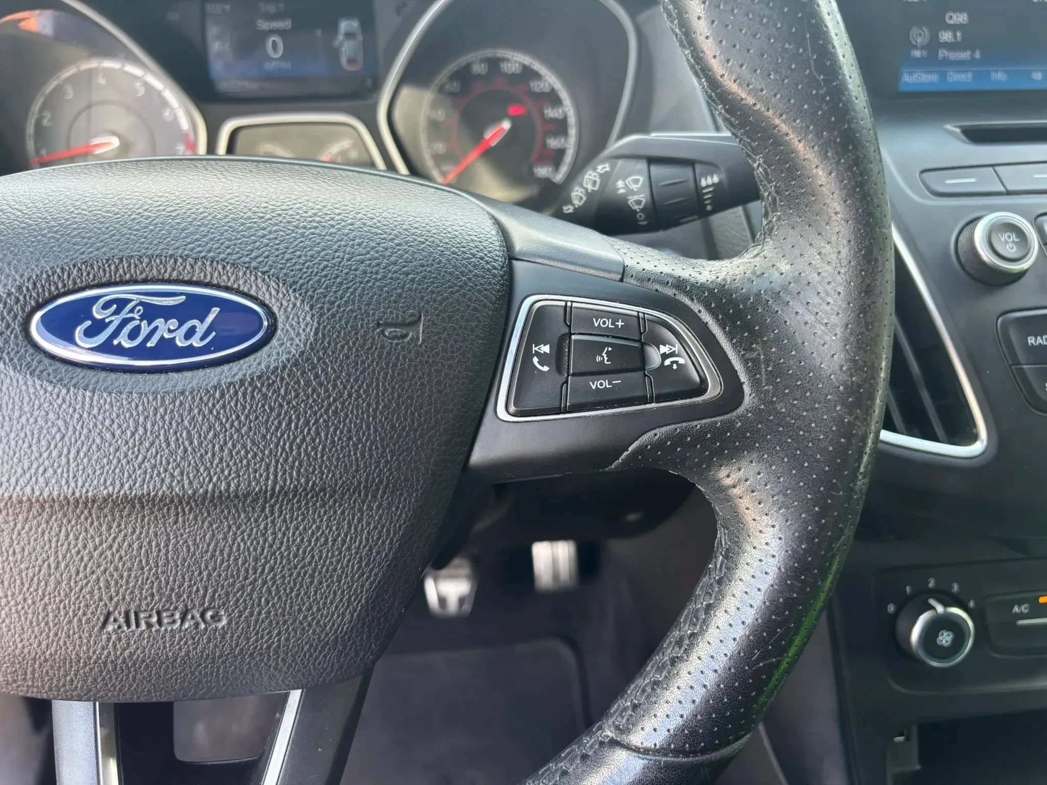 Used 2016 Ford Focus ST FWD image 12