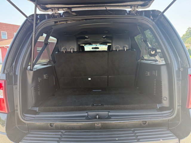 Used 2015 Ford Expedition EL XLT w/ Equipment Group 202A RWD image 16