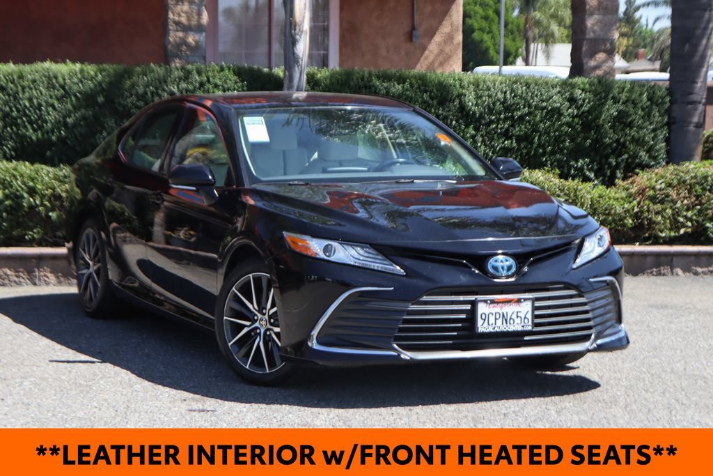 Used 2023 Toyota Camry XLE FWD image 2