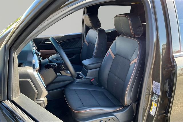 Used 2023 GMC Canyon AT4 image 15