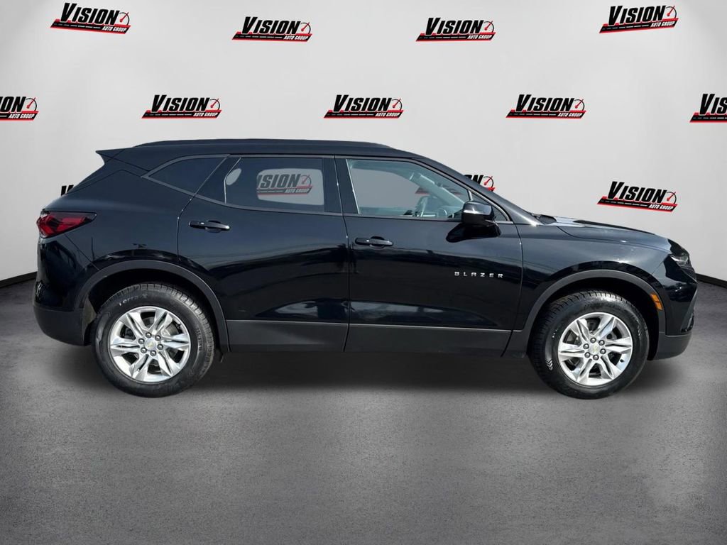 Used 2022 Chevrolet Blazer LT AWD/4WD image 4