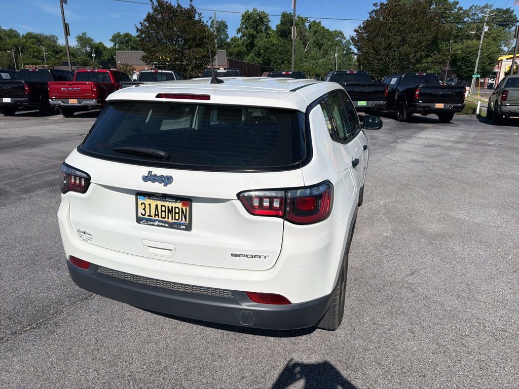 Used 2021 Jeep Compass Sport FWD image 4