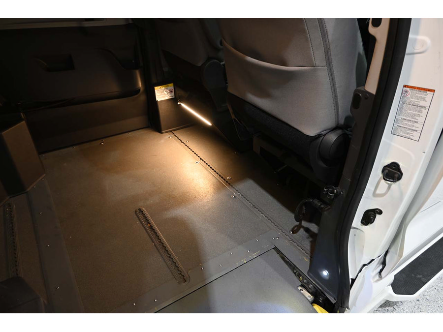 Used 2022 Toyota Sienna LE AWD/4WD image 19