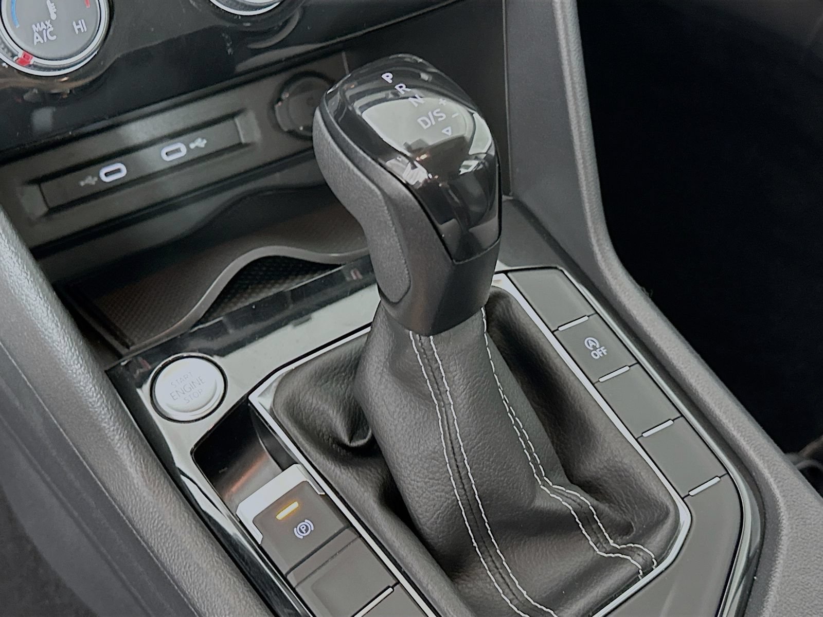 Certified 2023 Volkswagen Taos S FWD image 27