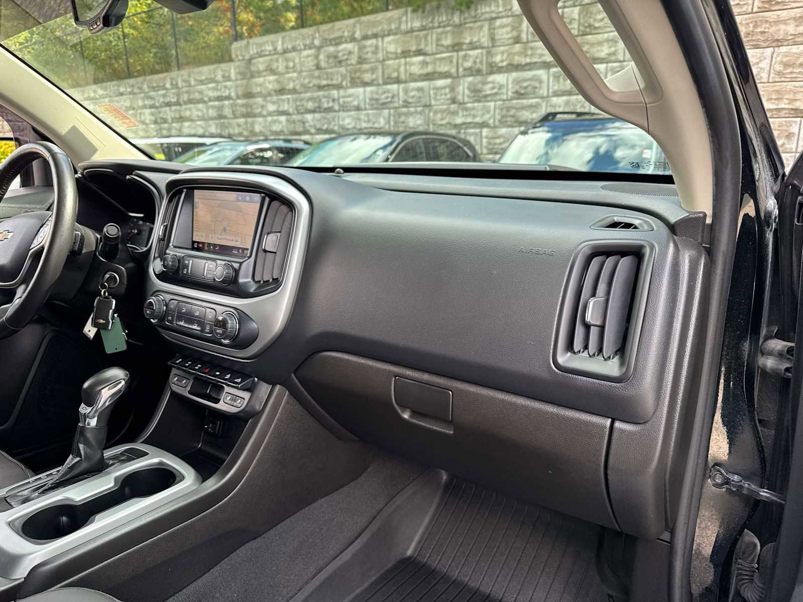 Used 2022 Chevrolet Colorado ZR2 image 9