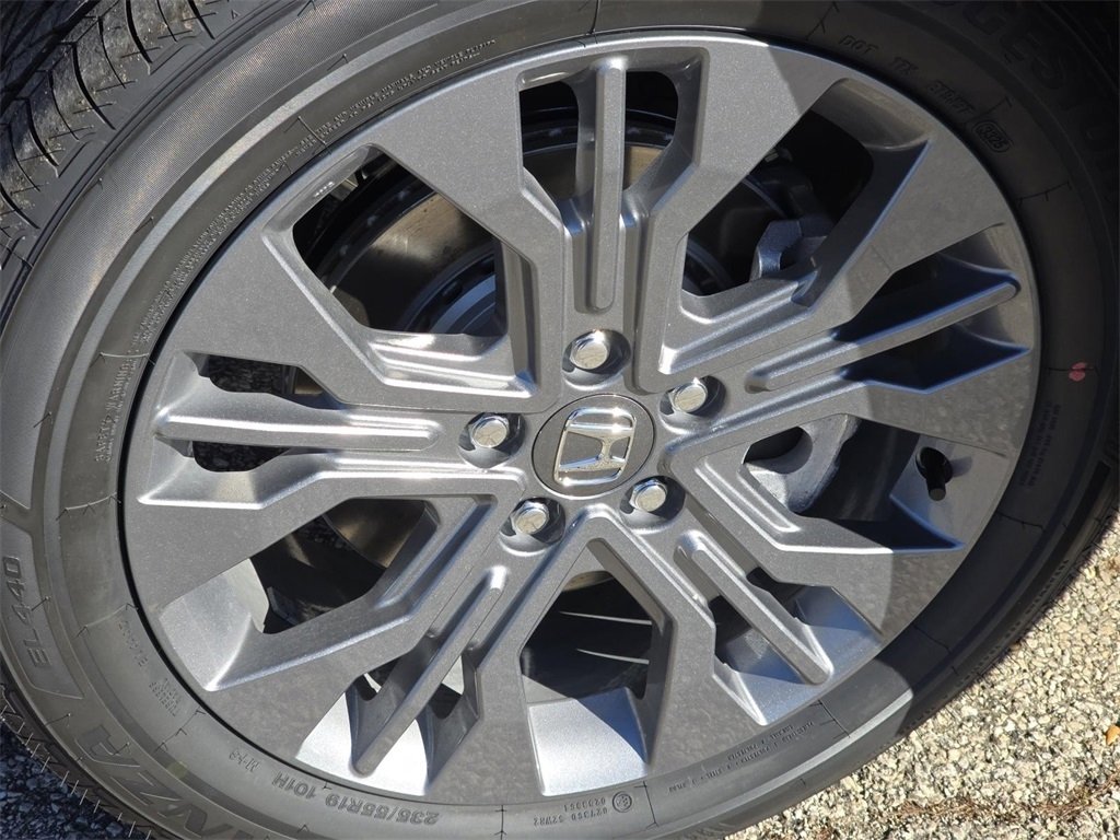 New 2026 Honda Odyssey Touring image 13