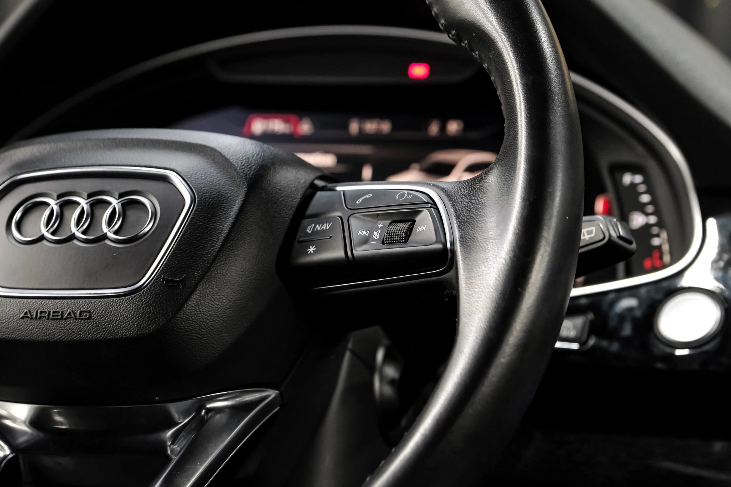 Used 2019 Audi Q7 3.0T Prestige w/ Prestige Package AWD/4WD image 16